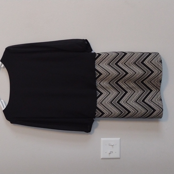 AGB Dress Aztec - Picture 7 of 7